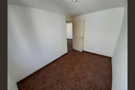 Quarto de apartamento para alugar com 2 quartos, 45m² em Jundiapeba, Mogi das Cruzes