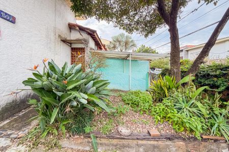 Casa para alugar com 150m², 2 quartos e 3 vagas Casa para alugar com 150m², 2 quartos e 3 vagasEntrada