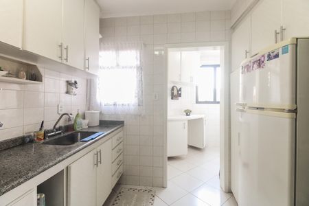 Apartamento à venda com 85m², 3 quartos e 2 vagasCozinha 