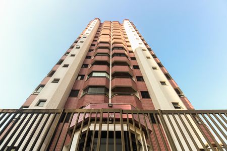 Apartamento à venda com 85m², 3 quartos e 2 vagasFachada 
