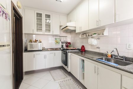 Apartamento à venda com 85m², 3 quartos e 2 vagasCozinha 