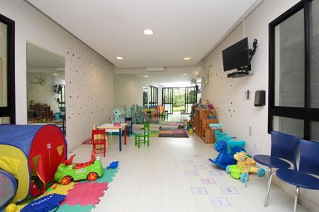 Apartamento à venda com 160m², 3 quartos e 3 vagas Apartamento à venda com 160m², 3 quartos e 3 vagasBrinquedoteca