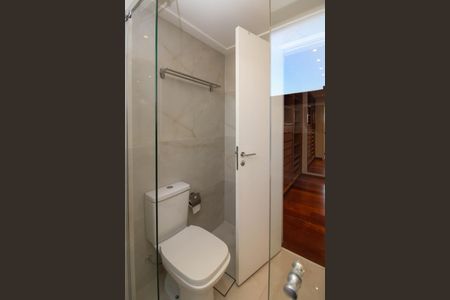 Apartamento à venda com 160m², 3 quartos e 3 vagas Apartamento à venda com 160m², 3 quartos e 3 vagasBanheiro 1 da suíte 2
