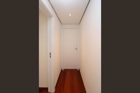 Apartamento à venda com 160m², 3 quartos e 3 vagas Apartamento à venda com 160m², 3 quartos e 3 vagasCorredor