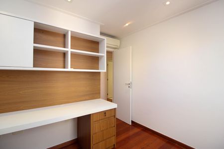 Apartamento à venda com 160m², 3 quartos e 3 vagas Apartamento à venda com 160m², 3 quartos e 3 vagasQuarto