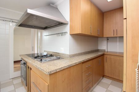 Apartamento à venda com 160m², 3 quartos e 3 vagas Apartamento à venda com 160m², 3 quartos e 3 vagasCozinha