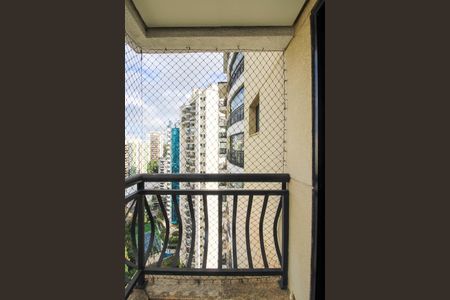 Apartamento à venda com 160m², 3 quartos e 3 vagas Apartamento à venda com 160m², 3 quartos e 3 vagasVaranda Suíte 2