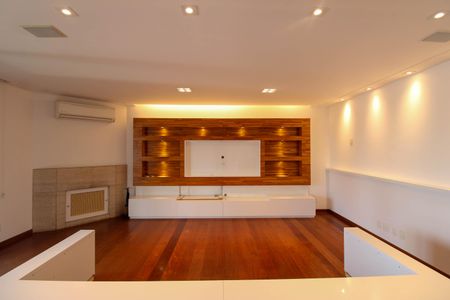 Apartamento à venda com 160m², 3 quartos e 3 vagas Apartamento à venda com 160m², 3 quartos e 3 vagasSala