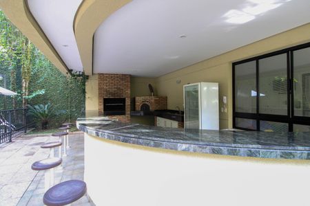 Apartamento à venda com 160m², 3 quartos e 3 vagas Apartamento à venda com 160m², 3 quartos e 3 vagasChurrasqueira