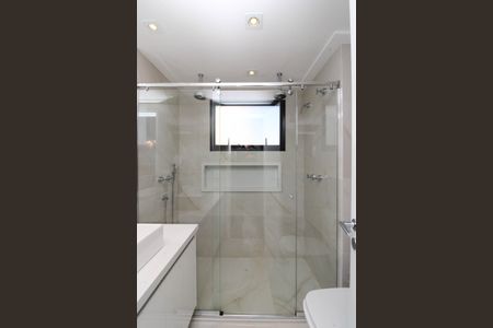 Apartamento à venda com 160m², 3 quartos e 3 vagas Apartamento à venda com 160m², 3 quartos e 3 vagasBanheiro 1 da suíte 2