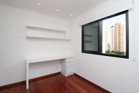 Apartamento à venda com 160m², 3 quartos e 3 vagas Apartamento à venda com 160m², 3 quartos e 3 vagasSuíte 1
