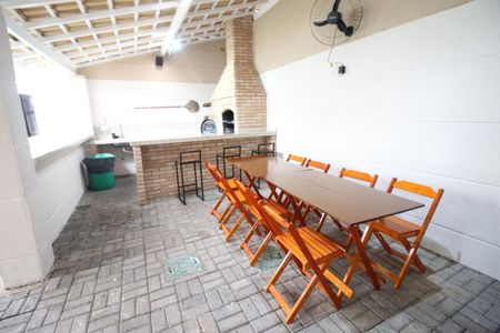 Apartamento para alugar com 63m², 2 quartos e 1 vagaÁrea comum - Churrasqueira
