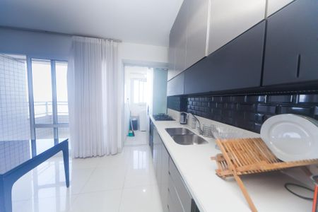 Apartamento à venda com 74m², 2 quartos e 2 vagas Apartamento à venda com 74m², 2 quartos e 2 vagasCozinha