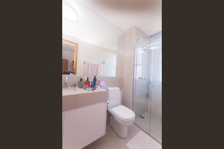 Apartamento à venda com 74m², 2 quartos e 2 vagas Apartamento à venda com 74m², 2 quartos e 2 vagasBanheiro suite 1