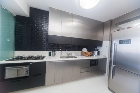 Apartamento à venda com 74m², 2 quartos e 2 vagas Apartamento à venda com 74m², 2 quartos e 2 vagasCozinha