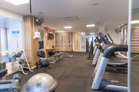 Apartamento à venda com 74m², 2 quartos e 2 vagas Apartamento à venda com 74m², 2 quartos e 2 vagasÁrea comum - Academia