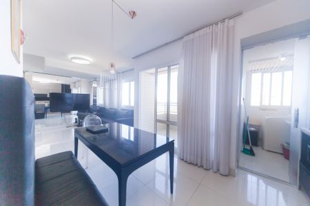 Apartamento à venda com 74m², 2 quartos e 2 vagas Apartamento à venda com 74m², 2 quartos e 2 vagasSala de Jantar
