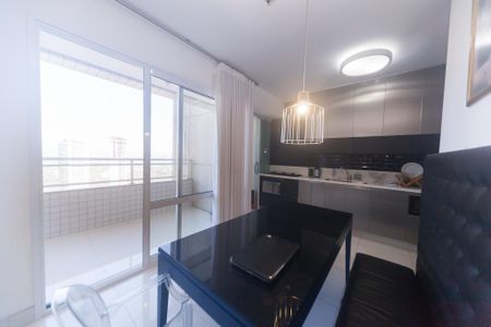 Apartamento à venda com 74m², 2 quartos e 2 vagas Apartamento à venda com 74m², 2 quartos e 2 vagasSala de Jantar
