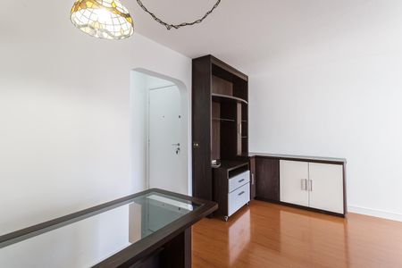 Apartamento para alugar com 74m², 3 quartos e 1 vaga Apartamento para alugar com 74m², 3 quartos e 1 vagaSala