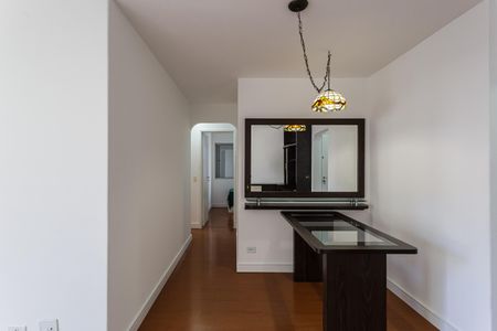 Sala de apartamento para alugar com 3 quartos, 74m² em Vila Olímpia, São Paulo