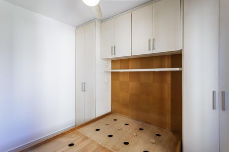 Apartamento para alugar com 74m², 3 quartos e 1 vaga Apartamento para alugar com 74m², 3 quartos e 1 vagaQuarto 2