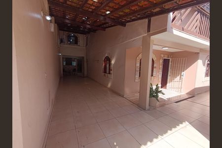 Casa para alugar com 334m², 5 quartos e 3 vagas