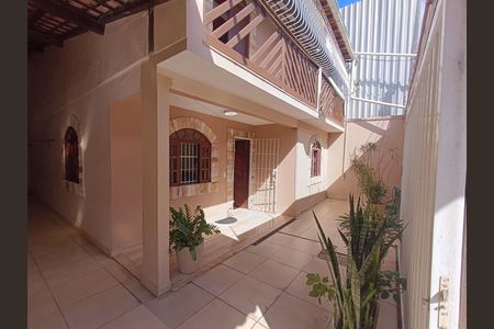 Casa para alugar com 334m², 5 quartos e 3 vagas