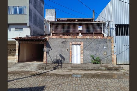 Casa para alugar com 334m², 5 quartos e 3 vagas