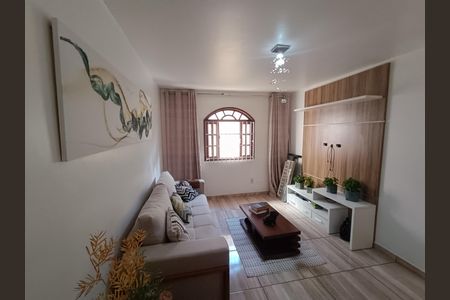 Casa para alugar com 334m², 5 quartos e 3 vagas