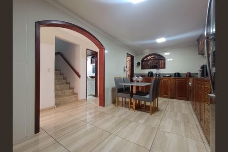 Casa para alugar com 334m², 5 quartos e 3 vagas