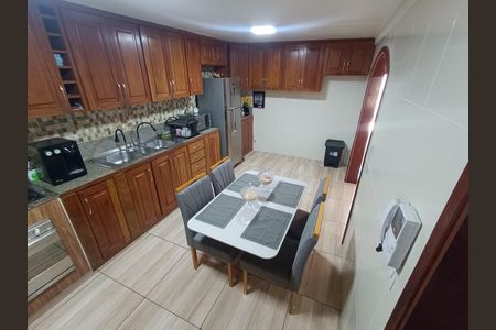 Casa para alugar com 334m², 5 quartos e 3 vagas