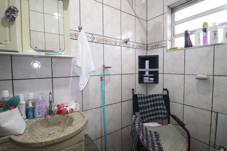 Casa à venda com 200m², 2 quartos e 2 vagasBanheiro