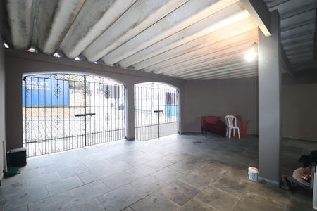 Casa à venda com 200m², 2 quartos e 2 vagasGaragem