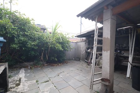 Casa à venda com 200m², 2 quartos e 2 vagasQuintal