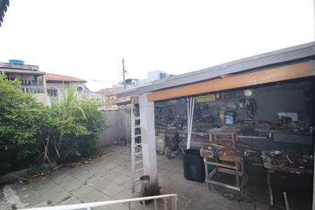 Casa à venda com 200m², 2 quartos e 2 vagasQuintal