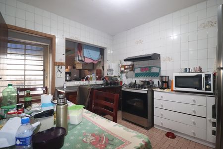 Casa à venda com 200m², 2 quartos e 2 vagasCozinha