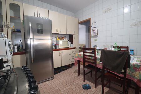 Casa à venda com 200m², 2 quartos e 2 vagasCozinha
