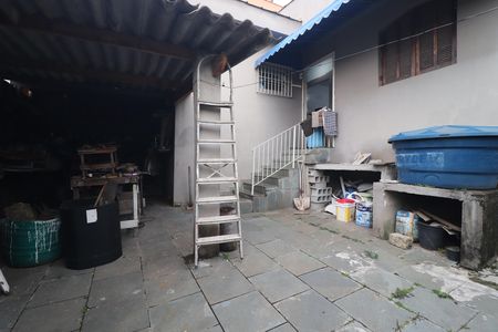 Casa à venda com 200m², 2 quartos e 2 vagasQuintal