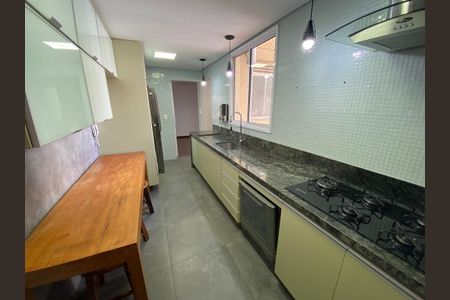 Apartamento à venda com 126m², 4 quartos e 2 vagas