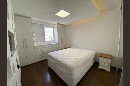 Apartamento à venda com 126m², 4 quartos e 2 vagas