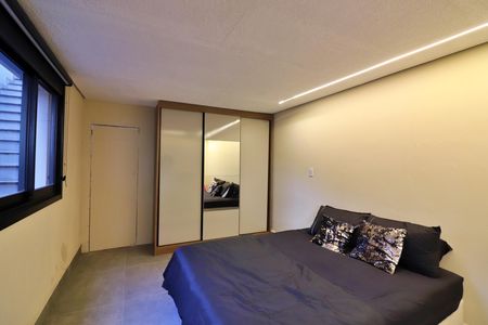 Casa à venda com 200m², 3 quartos e 2 vagasQuarto de Serviço