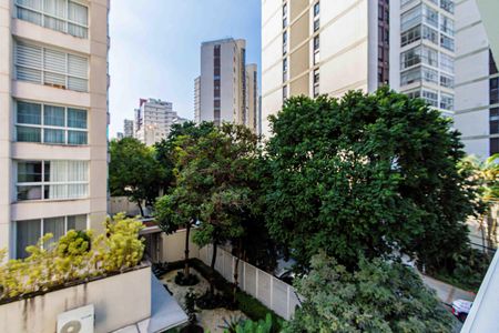 Apartamento à venda com 35m², 1 quarto e 1 vaga Apartamento à venda com 35m², 1 quarto e 1 vagaVaranda