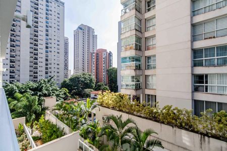 Apartamento à venda com 35m², 1 quarto e 1 vaga Apartamento à venda com 35m², 1 quarto e 1 vagaVaranda