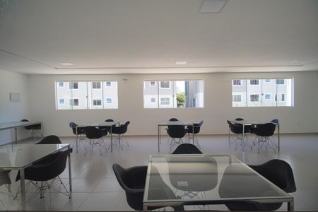Apartamento para alugar com 52m², 2 quartos e 1 vagaÁrea comum - Salão de festas