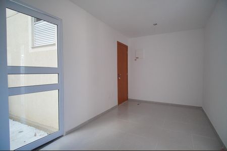 Sala de apartamento para alugar com 2 quartos, 52m² em Feitoria, São Leopoldo