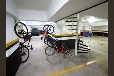 Apartamento à venda com 2 quartos, 75m² em Centro, Campinas