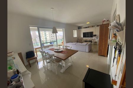 Apartamento à venda com 119m², 3 quartos e 2 vagas
