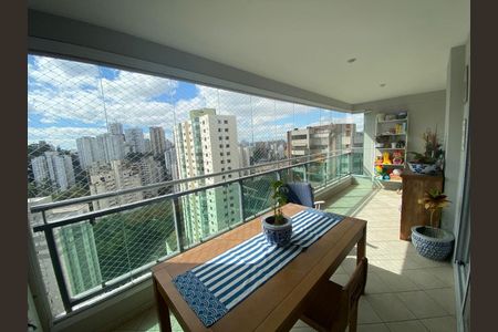 Apartamento à venda com 119m², 3 quartos e 2 vagas