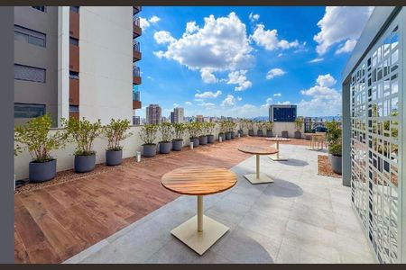 Studio para alugar com 19m², 1 quarto e sem vaga Studio para alugar com 19m², 1 quarto e sem vagaVaranda