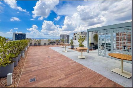 Studio para alugar com 19m², 1 quarto e sem vaga Studio para alugar com 19m², 1 quarto e sem vagaVaranda